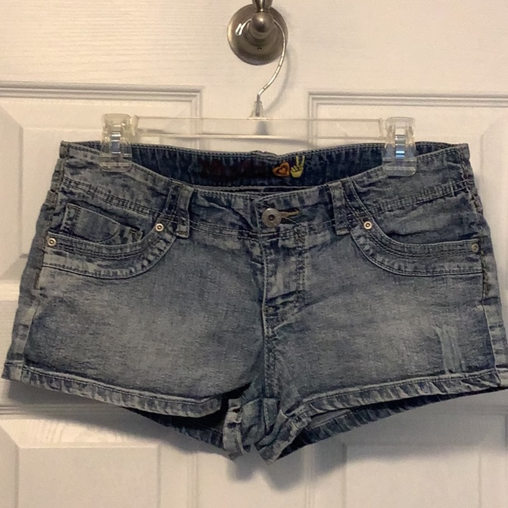 Juniors Mudd short shorts